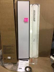 Saturn 4 ft. Bronze LED Linear Flush Mount (customer return) (see pictures)&nbsp