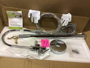 1-Handle Freestanding Floor Mount Roman Tub Faucet Bathtub Filler with Hand Shower in Chrome by AKDY (customer return) (see pictures)&nbsp