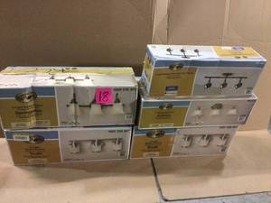 3-Light Antique Bronze Ceiling Bar Track Lighting Kit by Hampton Bay&nbsp(customer return) (see pictures)&nbsp