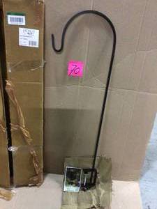 41.5 in. Tall Black Powder Coat Iron Deck Rail Shepherds Pole With Adjustable Height (customer return) (see pictures)&nbsp