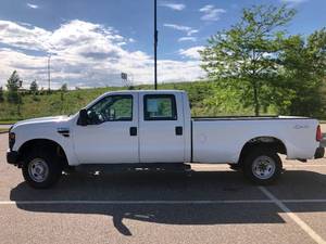 2010 Ford F250 Super Duty XL - 4x4 - 2 OWNER -  North Dakota Truck