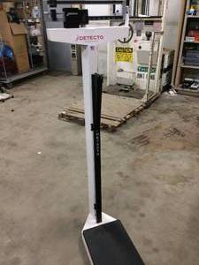 lot 21 image: Detecto Mechanical Patient Weighing Scale 400 lbs Capacity
