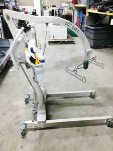 lot 4 image: WOW MSRP $6500 MCKESSON EZ WAY Easy Way Battery Powered Electric EZ Lift 500 lb Capacity Patient Loved One Transfer Lift With REMOTE, BATTERY, CHARGER, SLING & SCALE - GREAT WORKING CONDITION