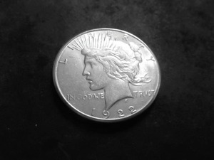 lot 51 image: 1922 S  Silver Peace Dollar