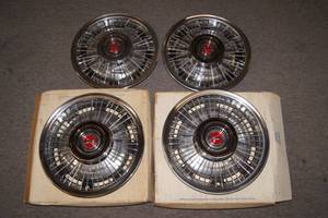 Set of 4 NOS 1967 Pontiac Wire Wheel Hub Caps - GTO, 22, Bonneville