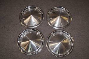 Set of 4 1972 Dodge Dart Hub Caps