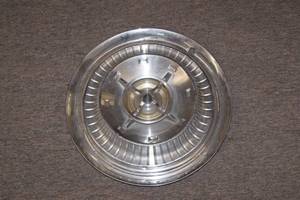 Single Unknown Vintage Hub Cap