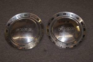 (2) 1952-1954 Ford Hub Caps
