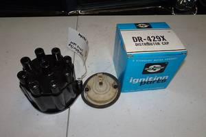 Distributor Cap with Rotor - Cap Appears NOS