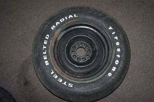 1974 Ford Muscle Car 15 Wheel and Tire