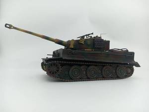 lot 01 image: 118 SCALE GERMAN-TIGER I HEAVY TANK HAND CRAFTED & DETAILED - JS INTERNATIONAL
