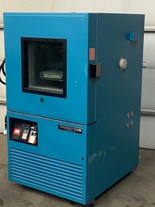 Thermotron Industrial Controlled Environment Testing Chamber