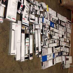 Lot of assorted Delta Bathroom acessories various models and conditions see pictures