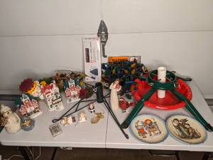 lot 124 image: Christmas Items Tree Stands, Lights, Houses, Vintage Plates