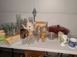 lot 128 image: Vintage Coke Glasses and Watermelon Bowls, etc