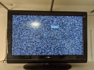 lot 101 image: Insignia - 32 Class  720p  60Hz  LCD HDTV - Multi