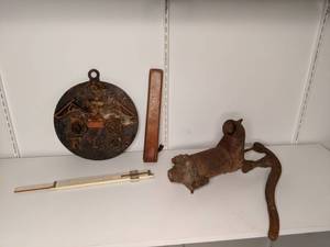 lot 106 image: Vintage FICo Iron Plaque, Pump, and Measurer with Leather Case