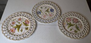 lot 153 image: (3) Hand Painted Nora Fenton Plates (Made in Portugal)