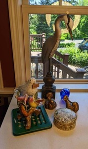 lot 31 image: Beautiful Bird Decor See photos