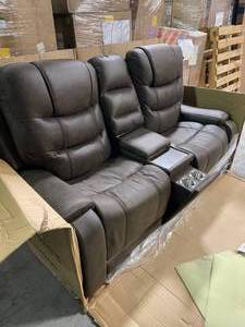 Yacolt Power Reclining Loveseat With Console (see all pictures) (good condition)