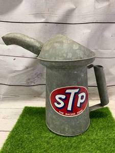 lot 43 image: Vintage Galvanized STP Can 10 Tall
