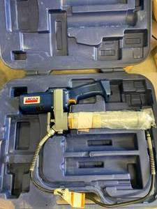 lot 45 image: Lincoln Model 1200 Power Luber Cordless Grease Gun Untested