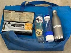lot 54 image: Gun Cleaning Kit, Cooler Bag, Ducks Unlimited Glasses