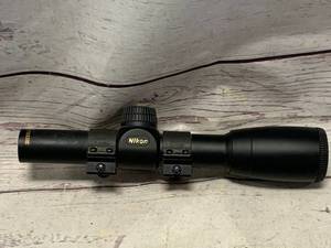 lot 59 image: Nikon Buckmaster 1x20 Scope