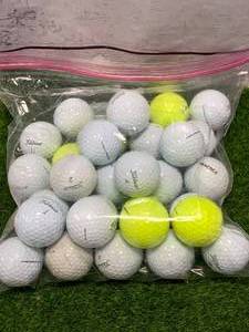 lot 61 image: 31 Titleist Pro V1 Golf Balls