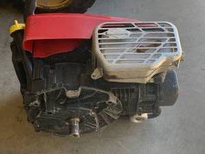 lot 84 image: Craftsman 7.75hp 175cc Briggs & Stratton Motor