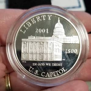 2001 US CAPITAL VISITORS CENTER SILVER DOLLAR IN AIRTITE