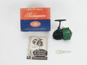 lot 19 image: Vintage Shakespeare Deluxe Spin Wondereel Model 1800