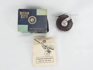 lot 20 image: Vintage Ocean City Automatic No. 90 Fly Reel