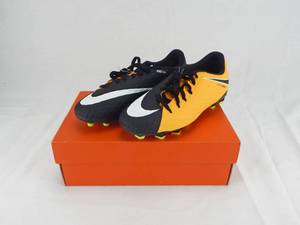lot 36 image: Nike Youth Hypervenom Phelon 3 Cleats