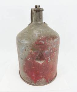 lot 54 image: Vintage U.S. Ord. Dept. Kerosene Can