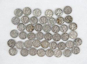 lot 92 image: Lot of 44 Mercury Dimes