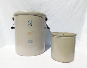 lot 97 image: Red Wing Pottery Number 6 Croc and Non-Branded Croc