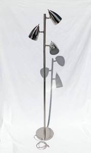 lot 65 image: Metal 3 Cone Light Floor Lamp