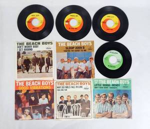 lot 165 image: Set of 9 Vintage The Beach Boys 45 Records