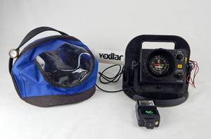 lot 143 image: Vexilar FL-8 SLT Ice Fishing Fish Finder