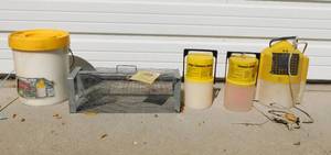 lot 146 image: Lot of Minnow Buckets and Minnow Trap