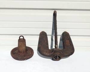 lot 192 image: Set of Vintage 10 and 15 LB Boat Anchors