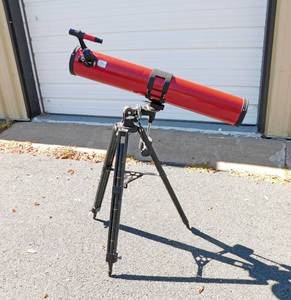 lot 68 image: Tasco Astronomical Reflector Telescope Model 11TR