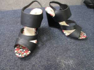 Avon Pop of Roses Cushioned Ladies ...