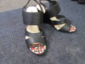 Avon Pop of Roses Cushioned Ladies ...