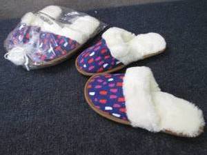 2 pair Ladies Size Small(5-6) Joyfu...