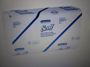 Scott 01980 SCOTTFOLD Paper Towels,...