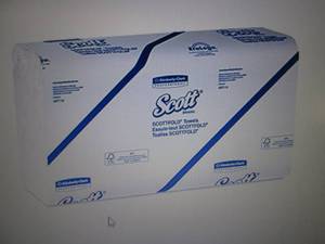Scott 01980 SCOTTFOLD Paper Towels,...