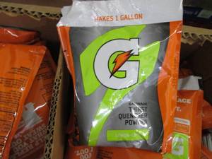 Box of 40- 8.5 oz pks Gatorade Powd...
