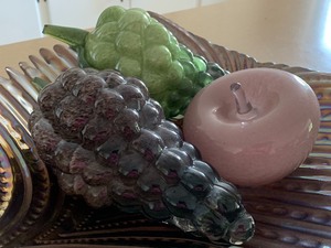 Decorative Glass Bowl w Glass Fruit